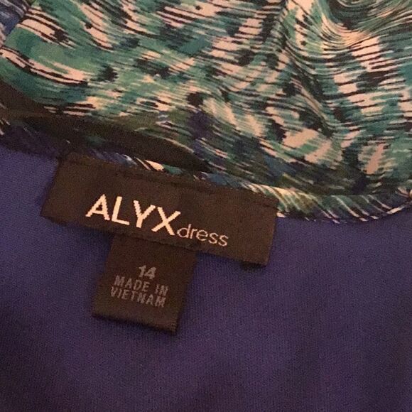 Sleeveless dress in size 14 with multicolored top & black shirt by ALYX DRESS - Picture 12 of 14